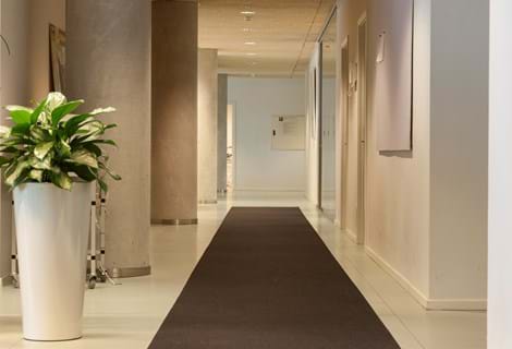 Fraster rød filt løber, DR byen (3)